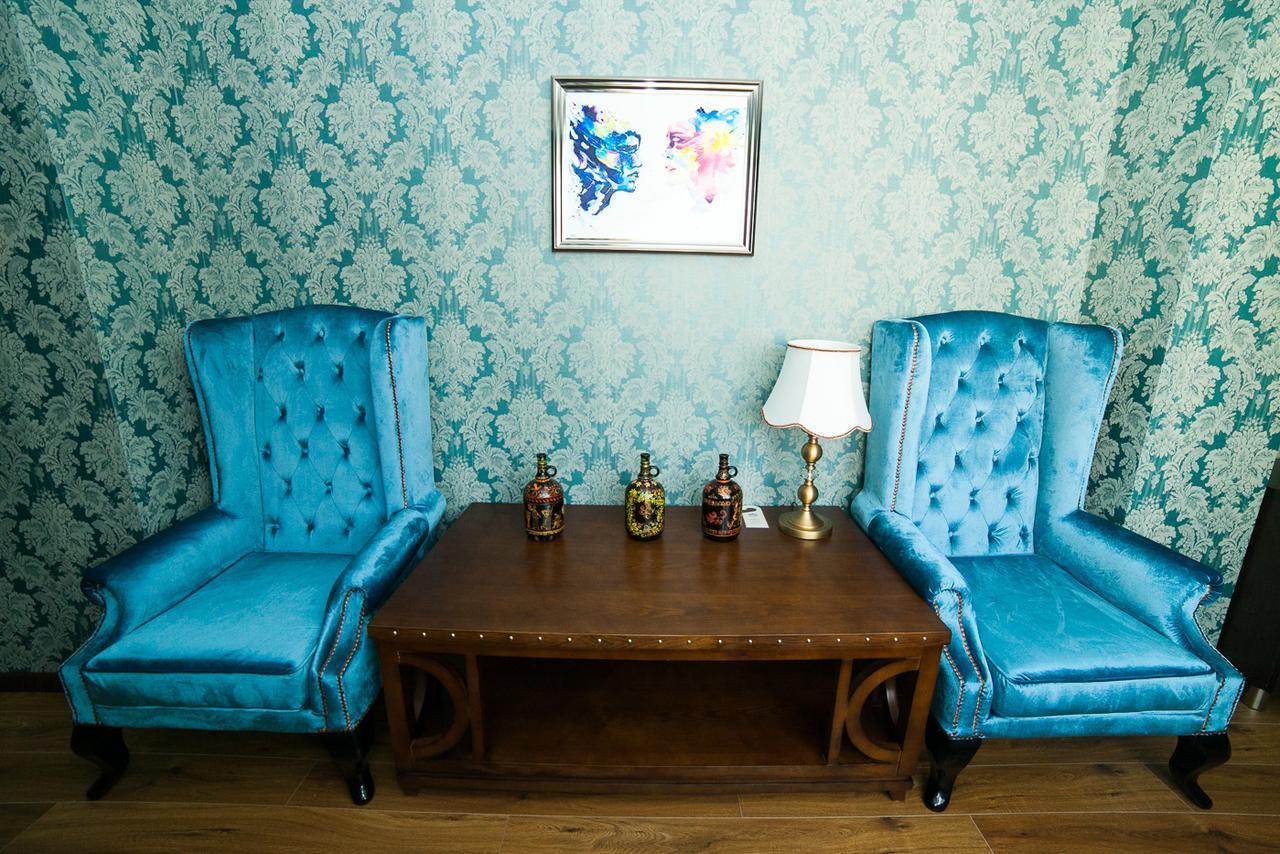 Park Hotel Karaganda Bagian luar foto